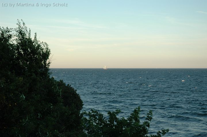 20050818200628.jpg - Blick vom Badestrand auf Meer (Campingplatz "Klausdorfer Strand")
